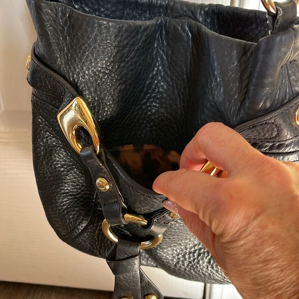 Vintage B. Makowsky Black Leather Gold Accent, crossbody purse